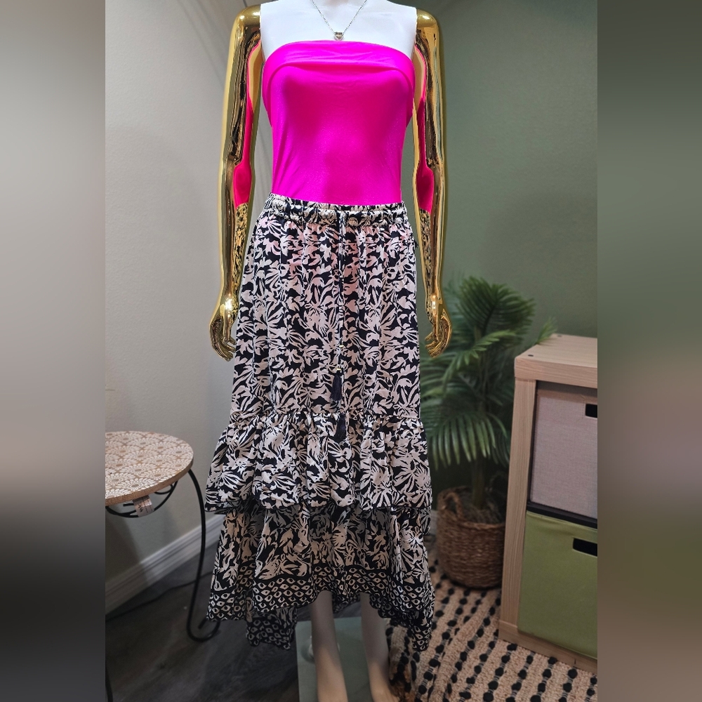 Masala Navy blue and white printed skirt size M